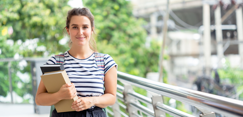 youngwoman holding books