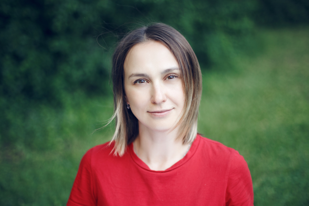 woman with red shirt